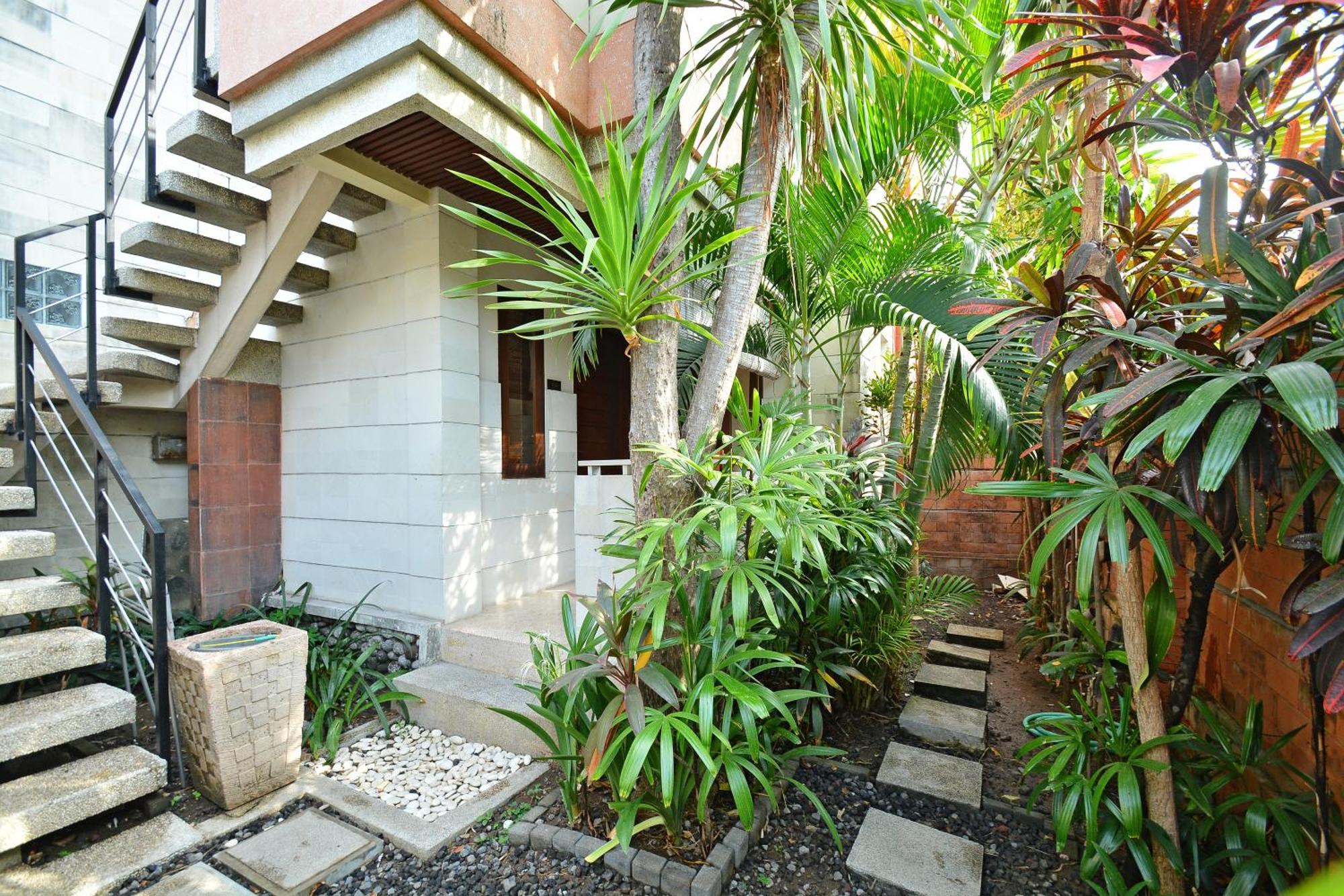 Taman Ayu Town House Aparthotel Legian  Room photo