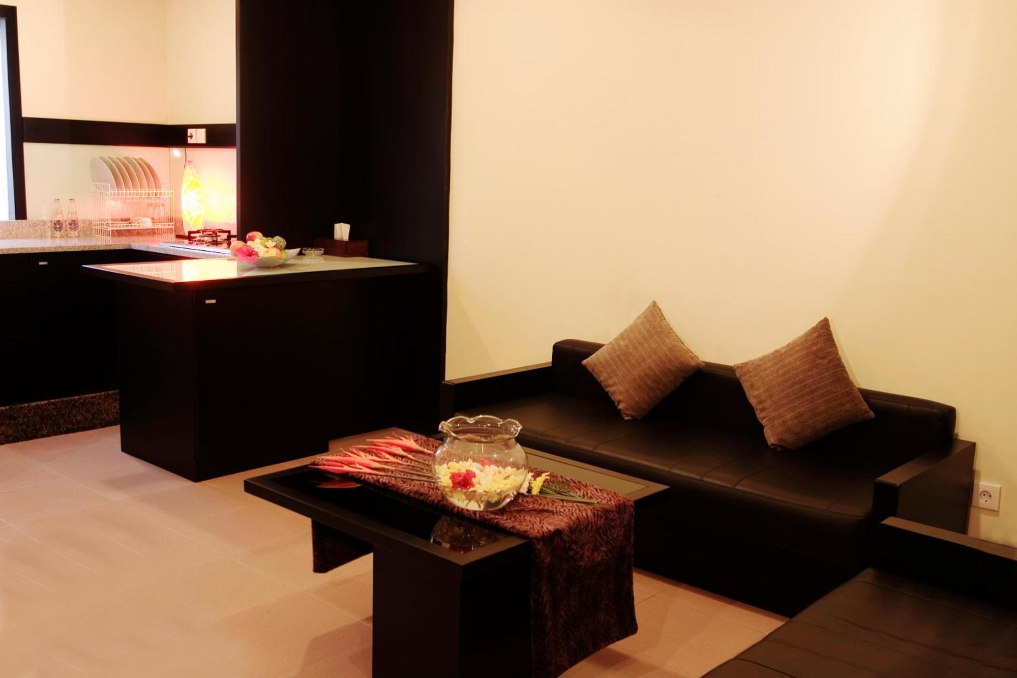 Taman Ayu Town House Aparthotel Legian  Exterior photo
