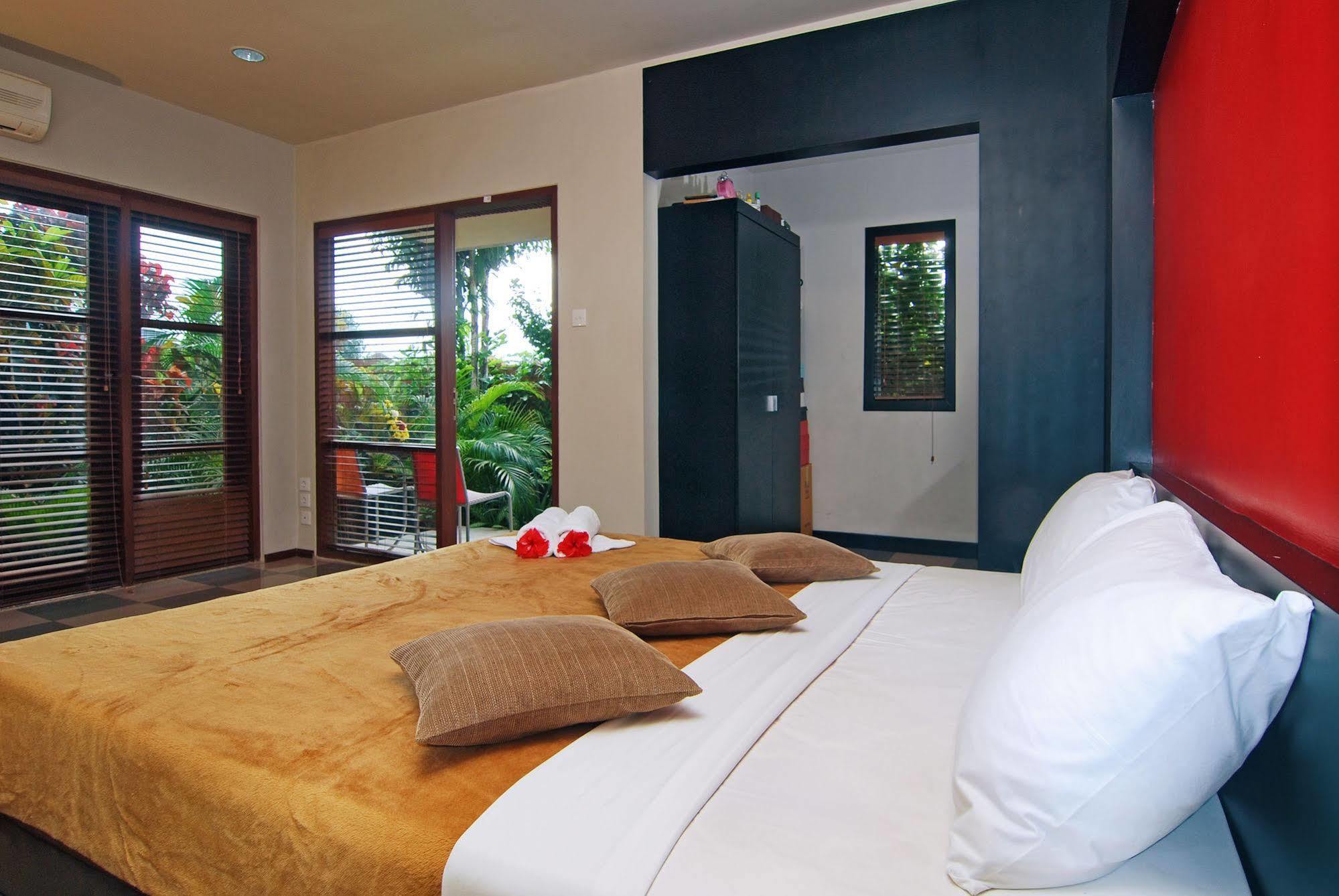 Taman Ayu Town House Aparthotel Legian  Exterior photo