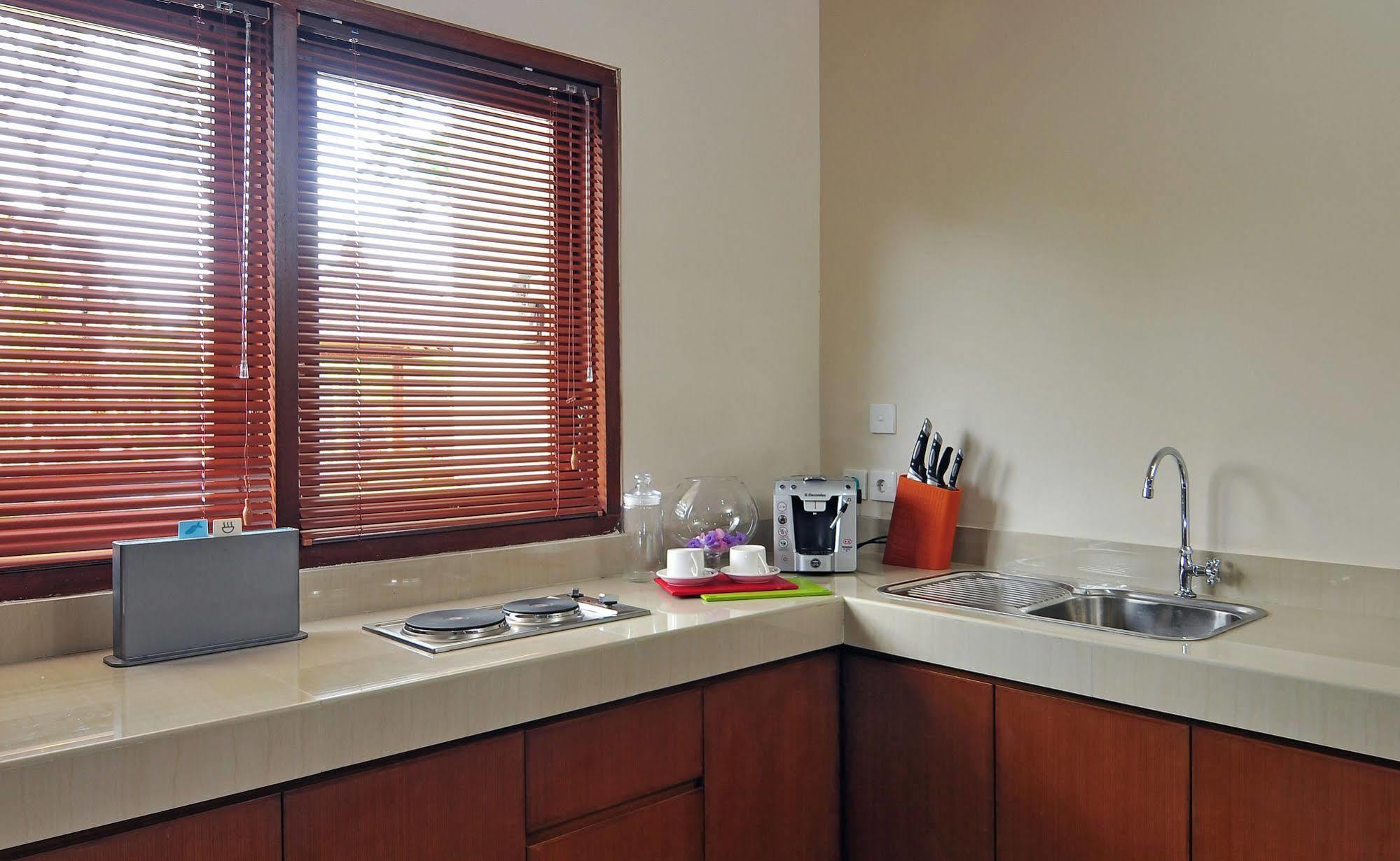 Taman Ayu Town House Aparthotel Legian  Exterior photo