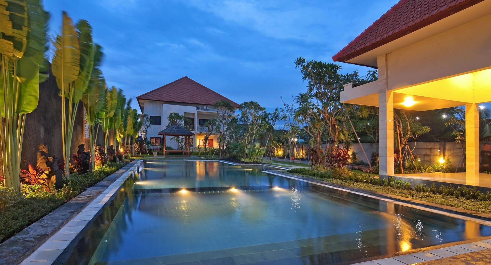 Taman Ayu Town House Aparthotel Legian  Exterior photo